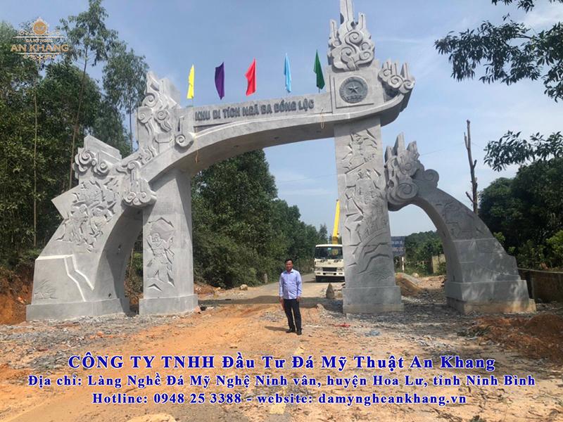 cong da nga ba dong loc