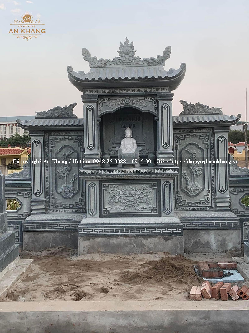 Lăng thờ dòng họ Nguyễn Hữu