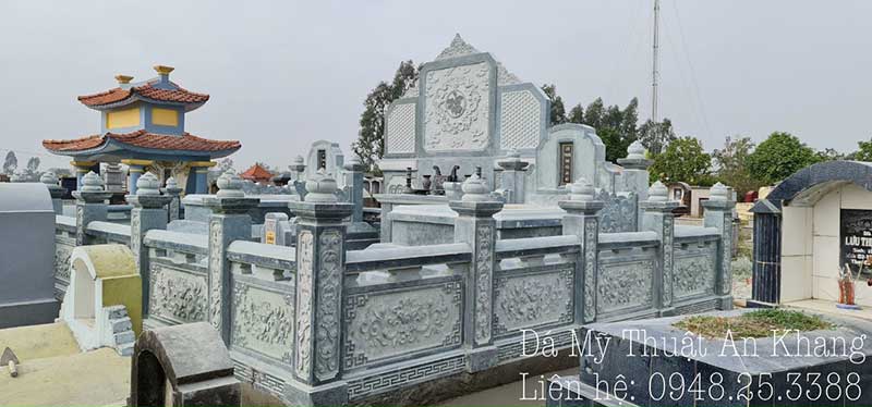 Mẫu lăng mộ đá xanh rêu đặt biệt