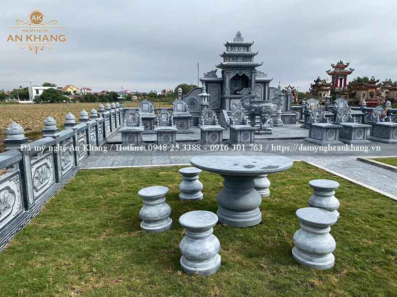Lăng mộ gia tộc có nhiều hạng mục có giá cao hơn